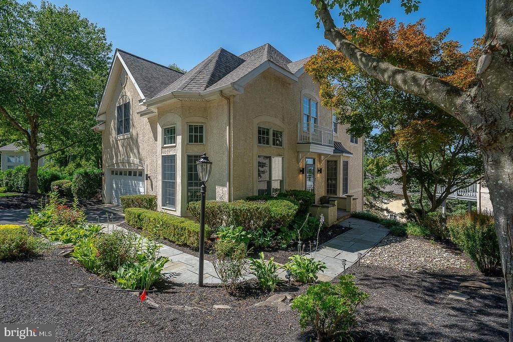 412 MERION HILL LANE , WEST CONSHOHOCKEN, PA 19428