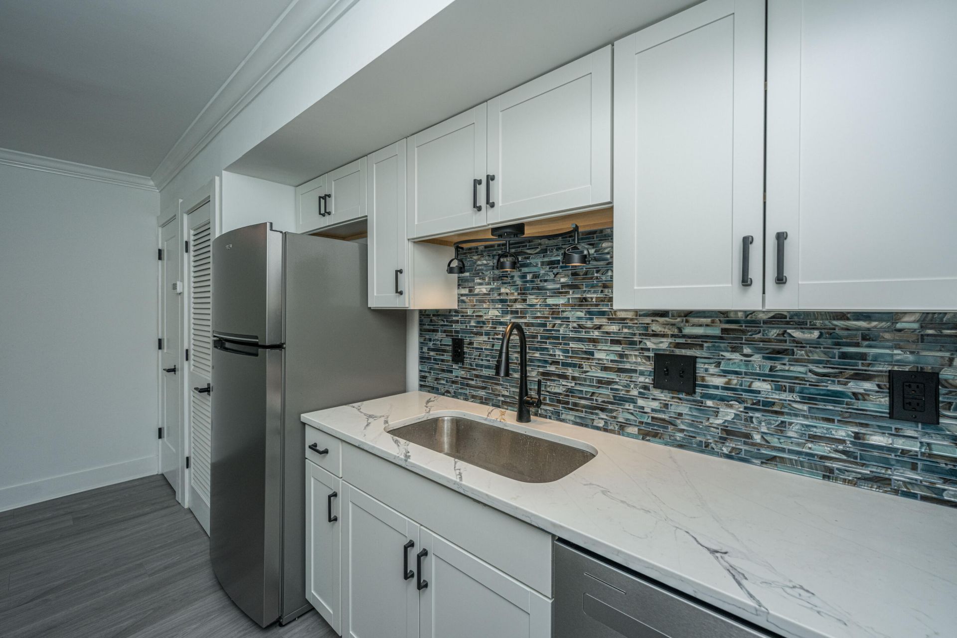 2494 Etiwan Avenue Photo 13