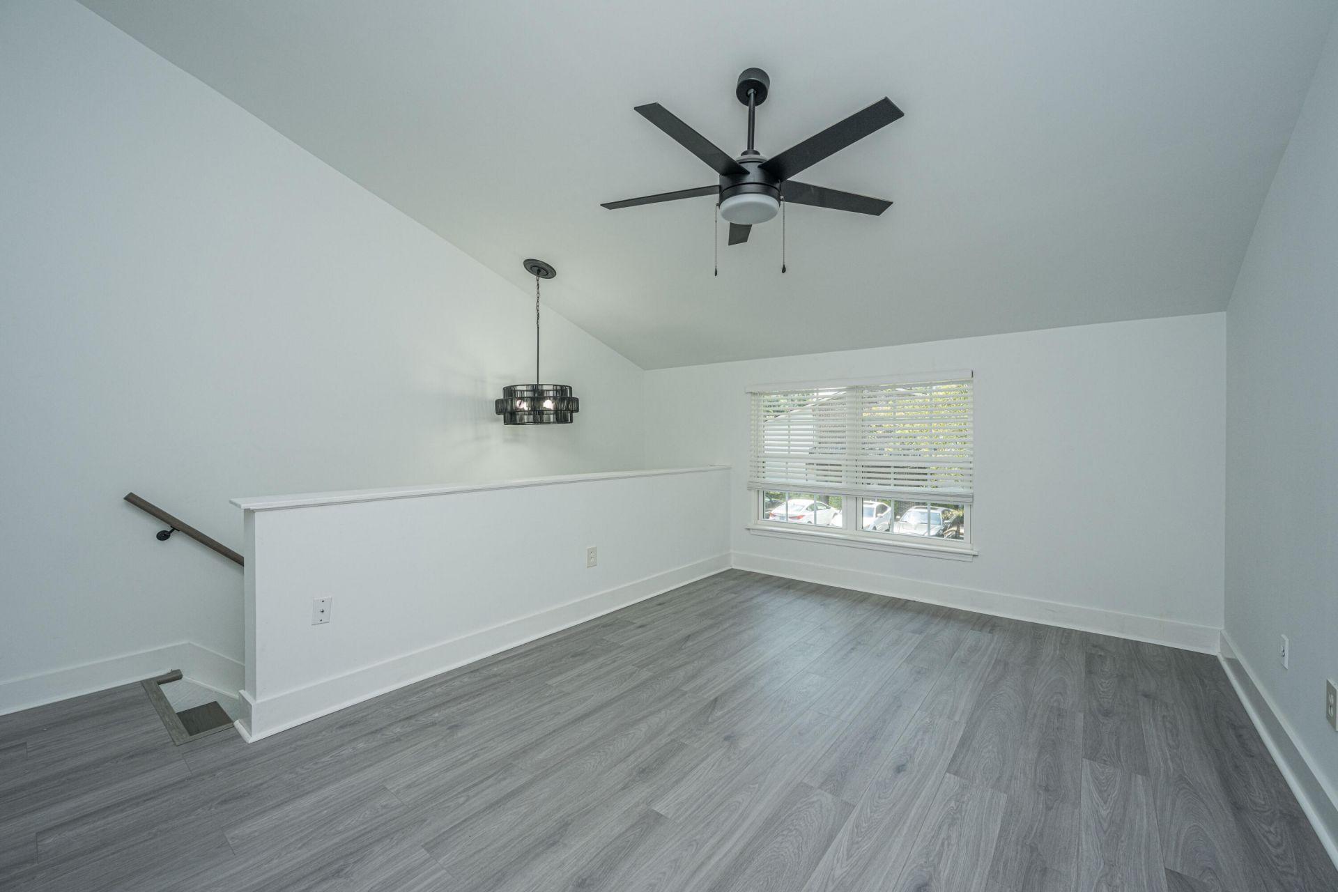 2494 Etiwan Avenue Photo 16