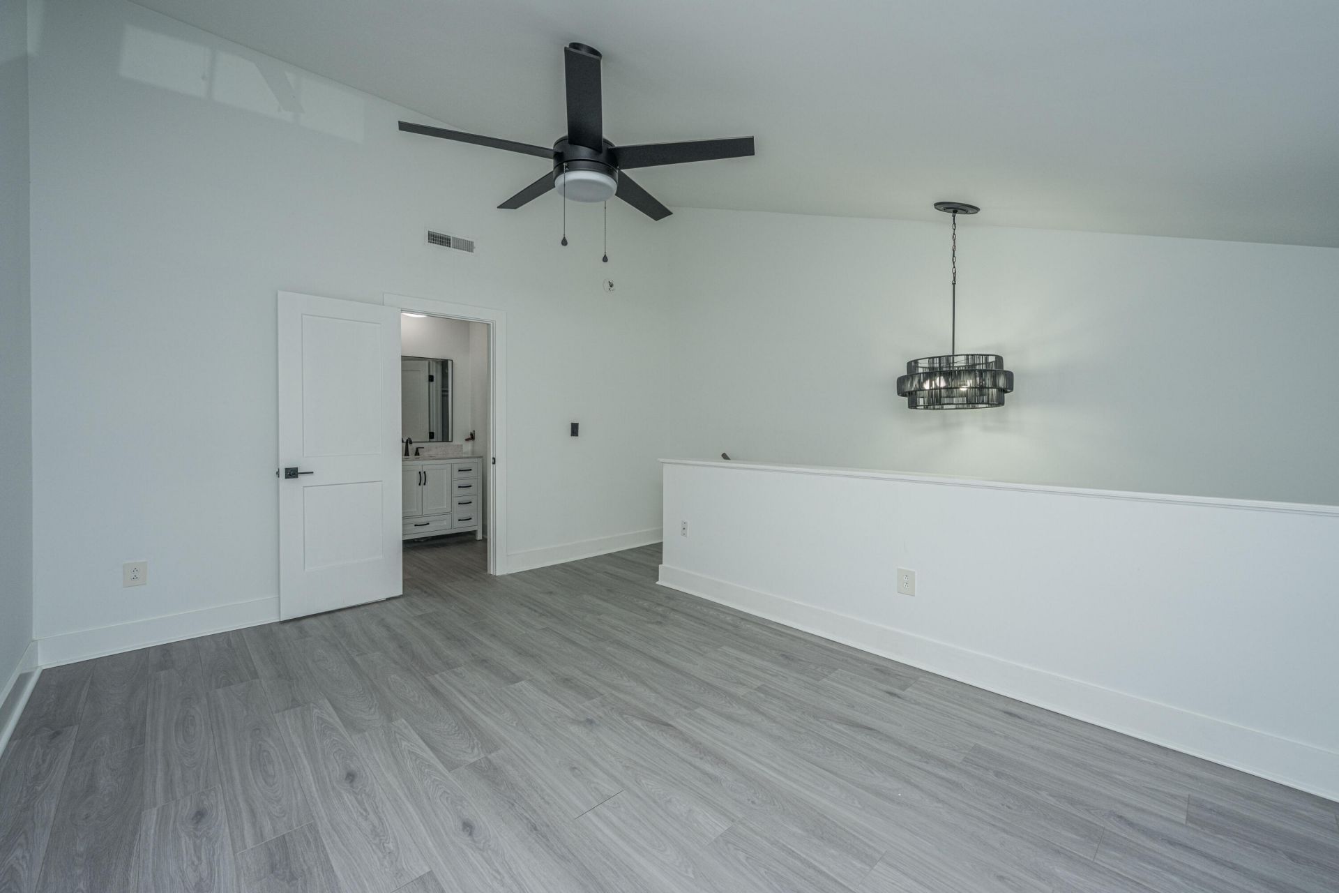 2494 Etiwan Avenue Photo 17