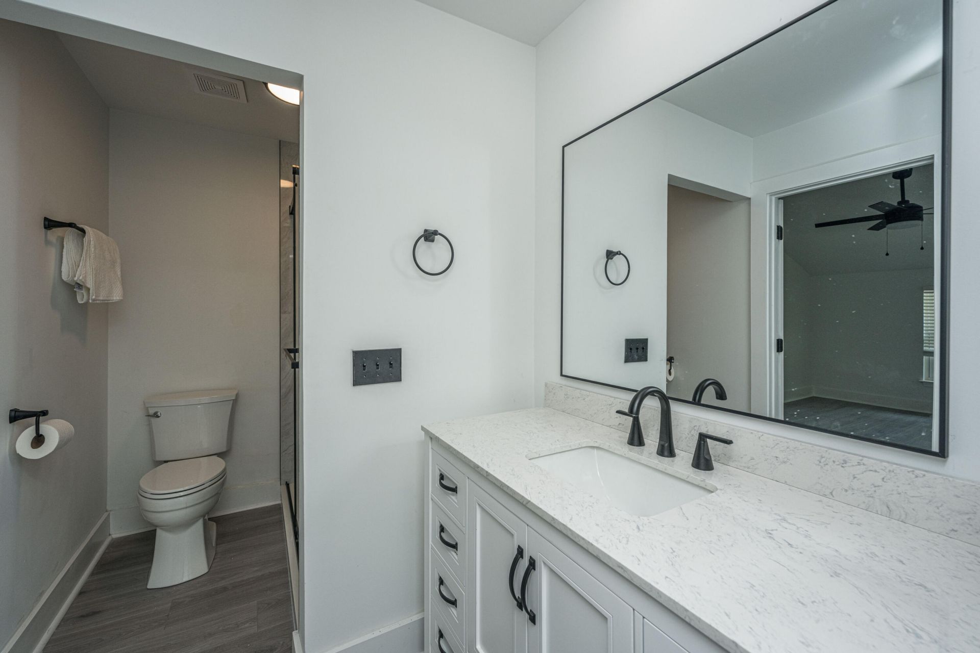 2494 Etiwan Avenue Photo 19