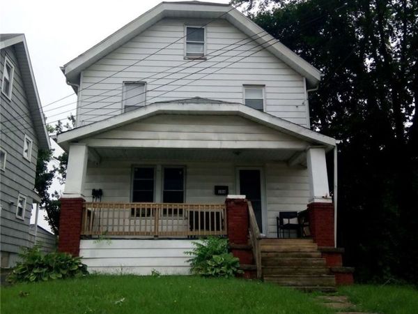 106 Shaker Drive, Akron, OH 44305
