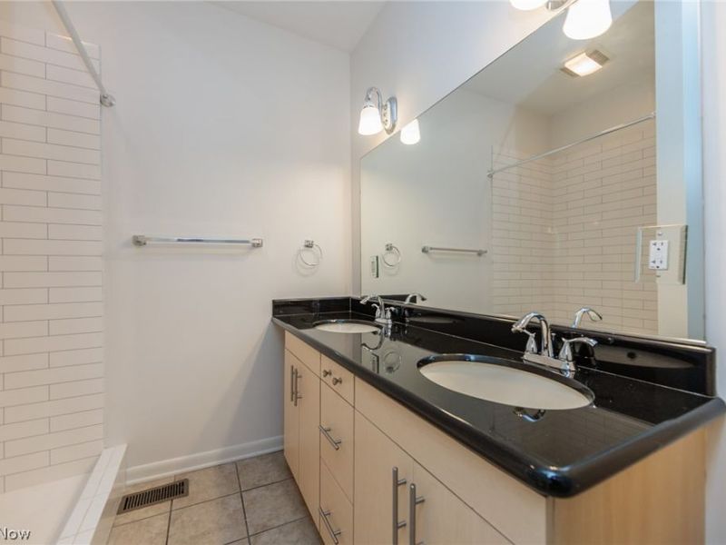 3708 Whitman Avenue , Cleveland, OH 44113 Photo 41