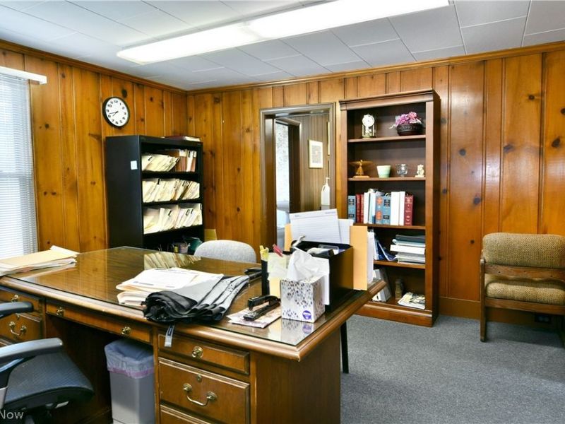 48 W Liberty Street, Hubbard, OH 44425 Photo 31