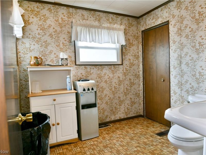 48 W Liberty Street, Hubbard, OH 44425 Photo 34