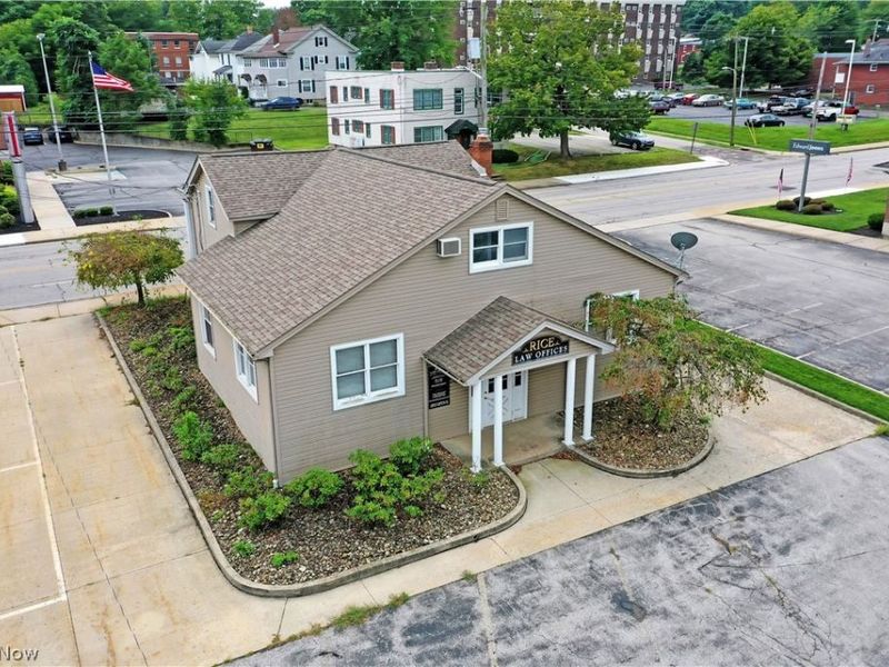 48 W Liberty Street, Hubbard, OH 44425 Photo 5