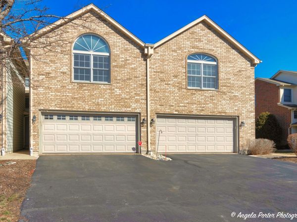 5850 Fieldstone Trail , McHenry, IL 60050