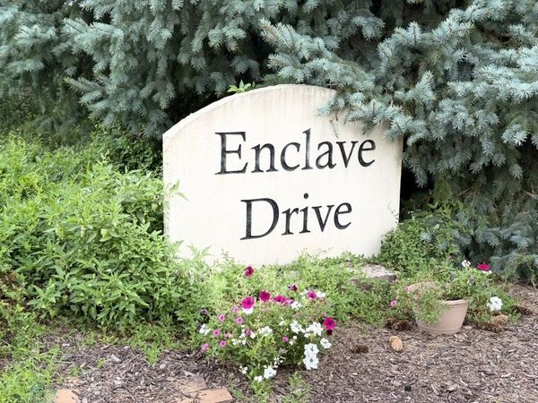 510 Enclave Drive , Cary, IL 60013