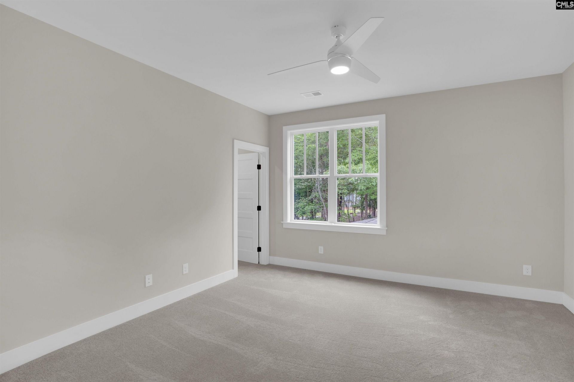 1040 Refuge Place  Photo 32