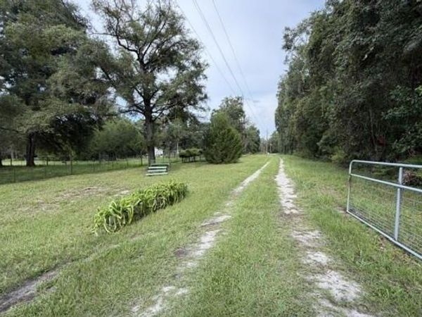4760A NW 55TH AVE, Bell, FL 32619