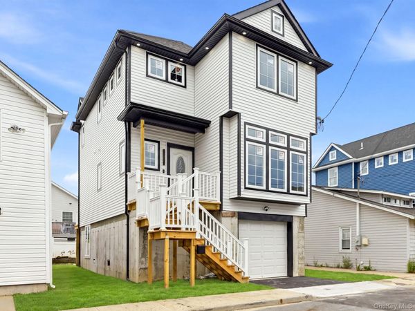 9 James Street S, East Rockaway, NY 11518