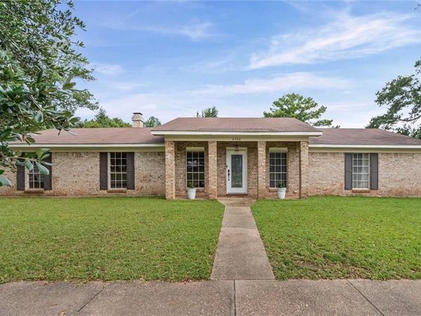 6300 Cottage Hill Road, Mobile, AL 36609