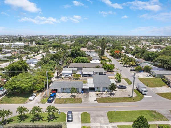 516 S Arnold Avenue, Lantana, FL 33462