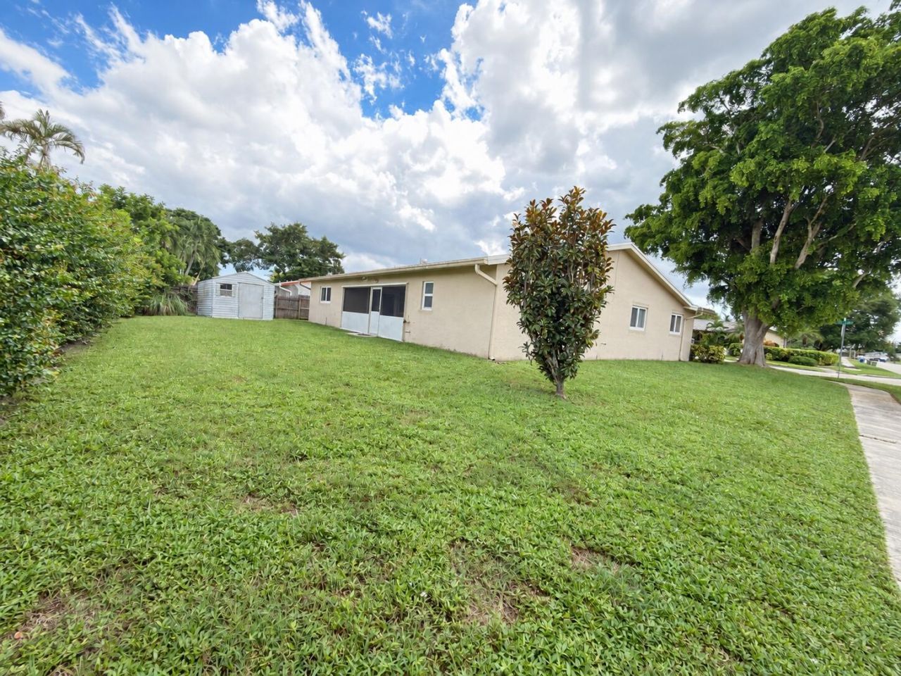 7975 NW 8th Street, Margate, FL 33063 Photo