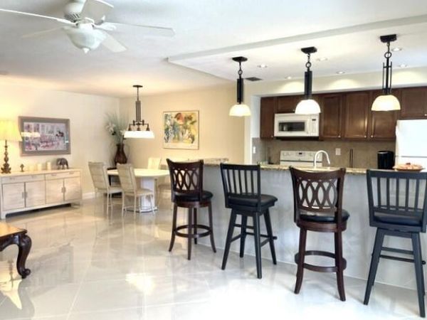 1315 HIGH POINT Way SE, Unit B, Delray Beach, FL 33445