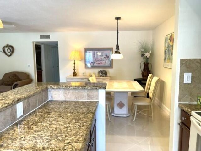 1315 High Point Way Se, Unit B, Delray Beach, FL 33445 Photo