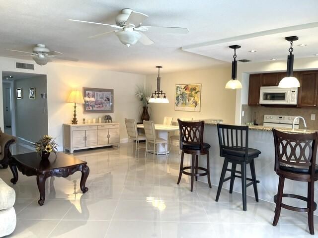 1315 High Point Way Se, Unit B, Delray Beach, FL 33445 Photo