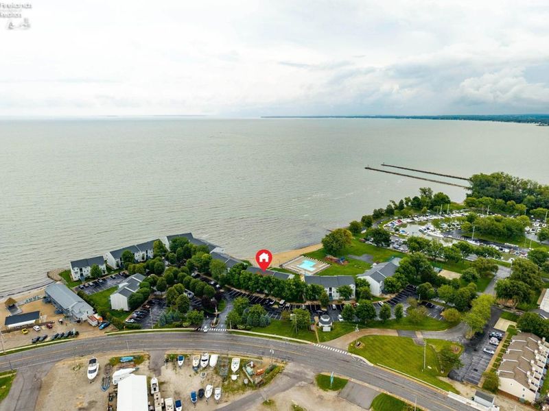 216 W Lakeshore Drive, Unit E, Port Clinton, OH 43452 Photo 29