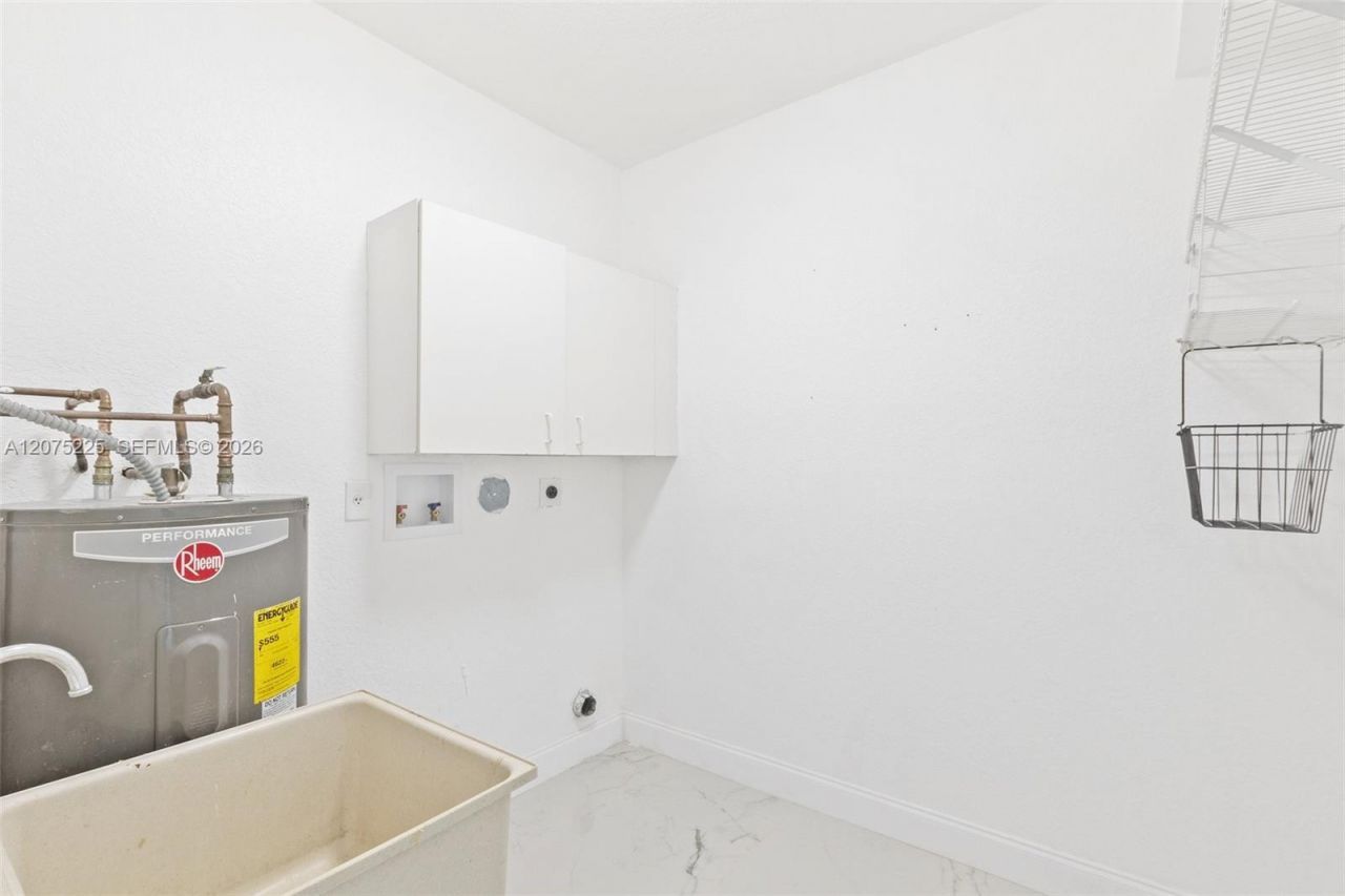 15842 SW 14 St , Pembroke Pines, FL 33027 Photo