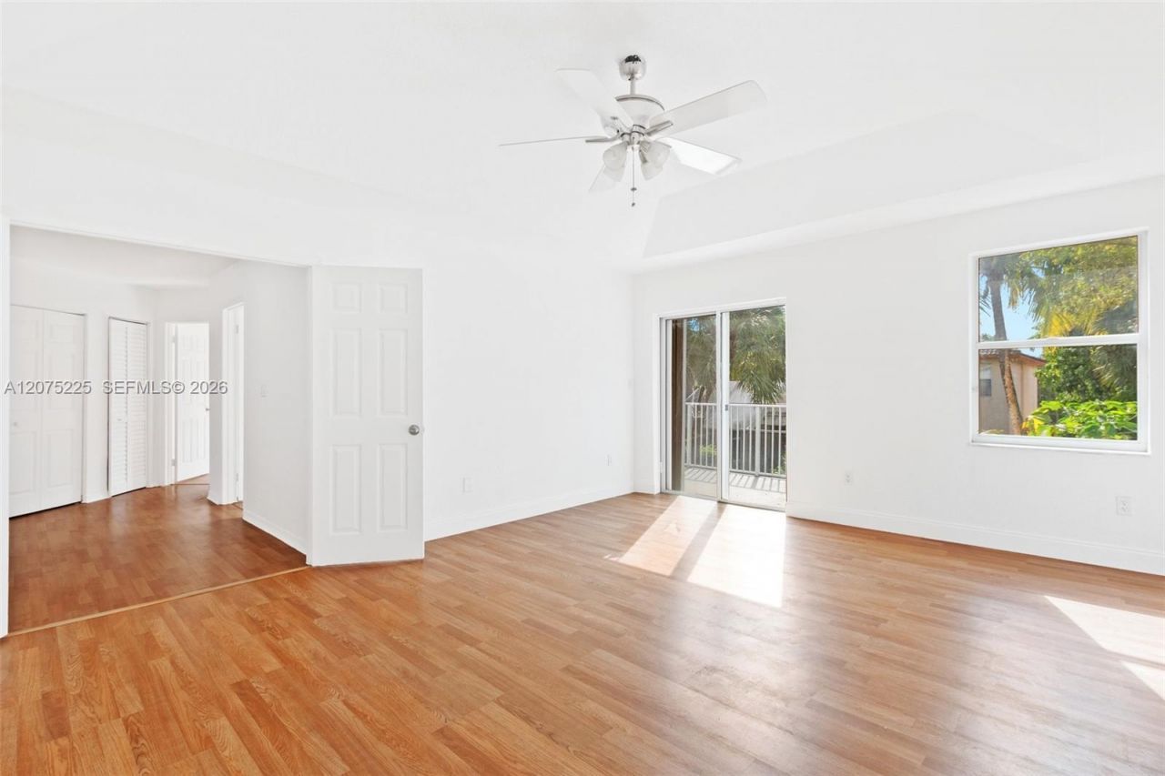 15842 SW 14 St , Pembroke Pines, FL 33027 Photo