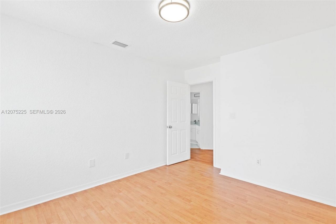 15842 SW 14 St , Pembroke Pines, FL 33027 Photo