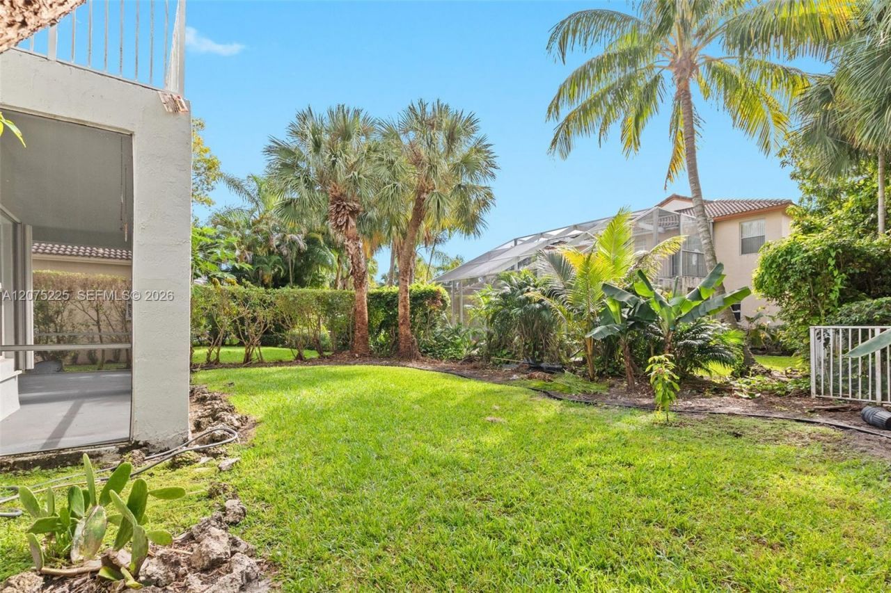 15842 SW 14 St , Pembroke Pines, FL 33027 Photo