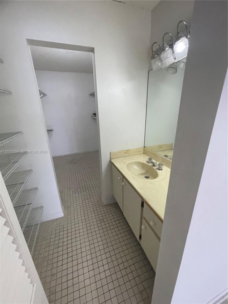 200 Golden Isles Dr, Unit 401, Hallandale Beach, FL 33009 Photo