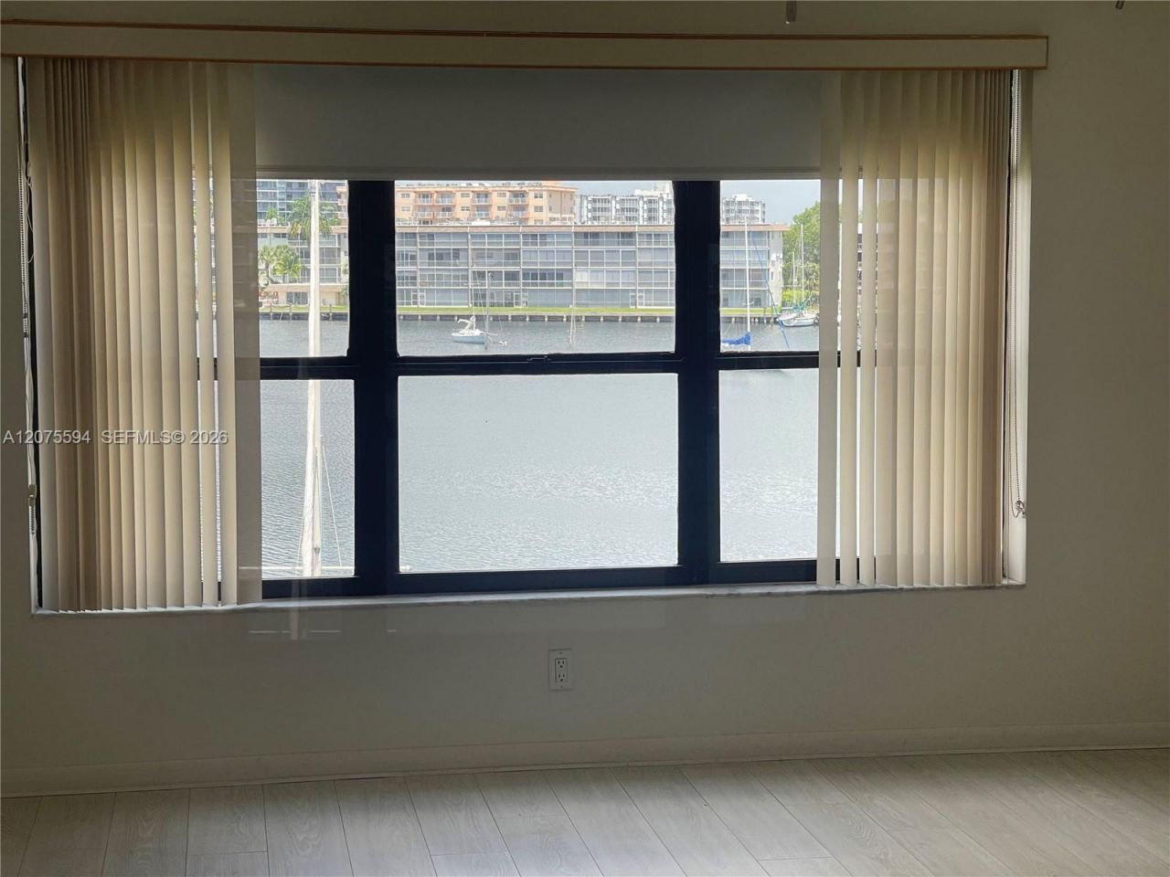 200 Golden Isles Dr, Unit 401, Hallandale Beach, FL 33009 Photo