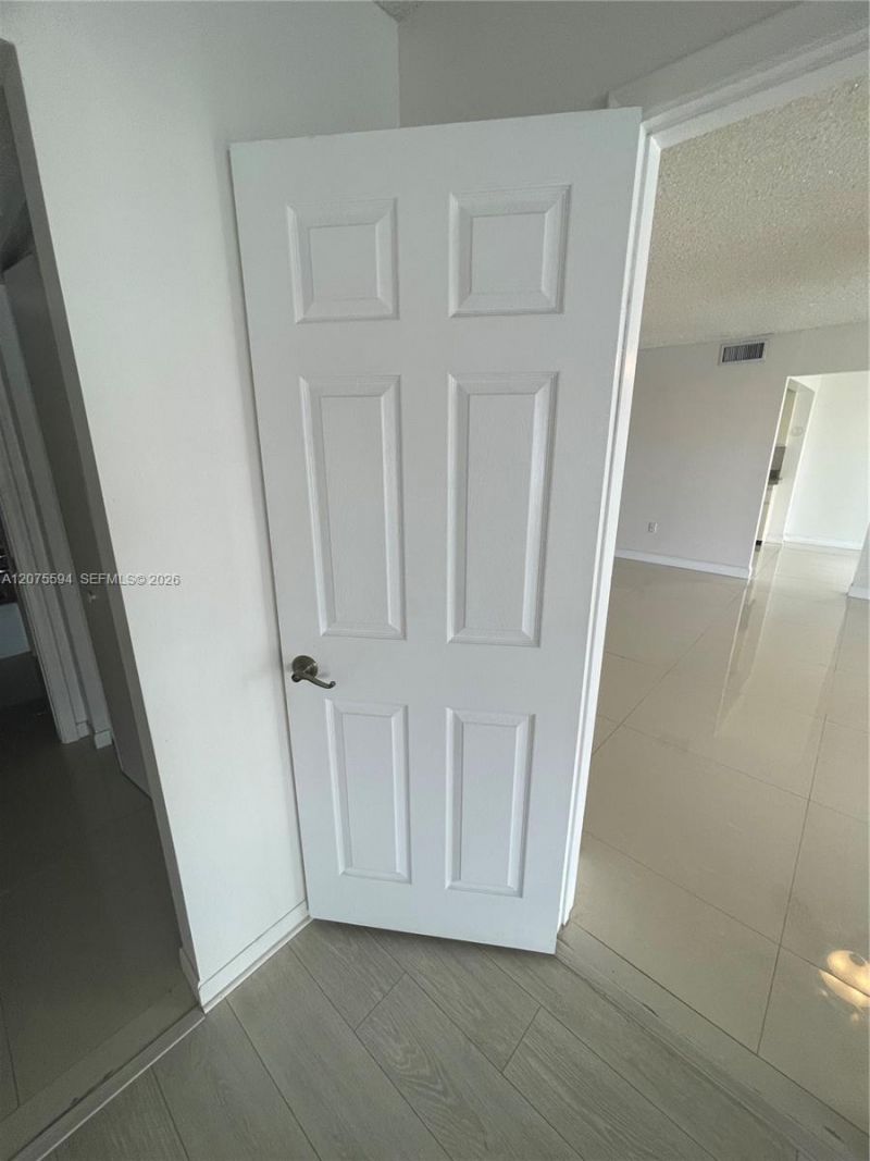 200 Golden Isles Dr, Unit 401, Hallandale Beach, FL 33009 Photo