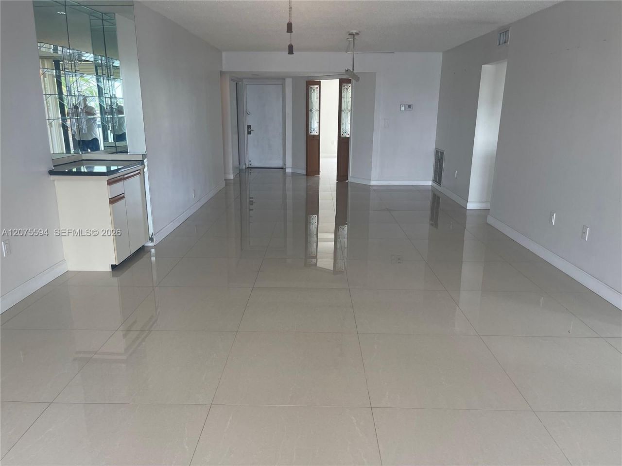 200 Golden Isles Dr, Unit 401, Hallandale Beach, FL 33009 Photo