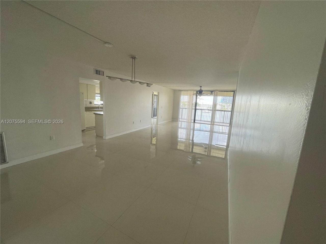 200 Golden Isles Dr, Unit 401, Hallandale Beach, FL 33009 Photo