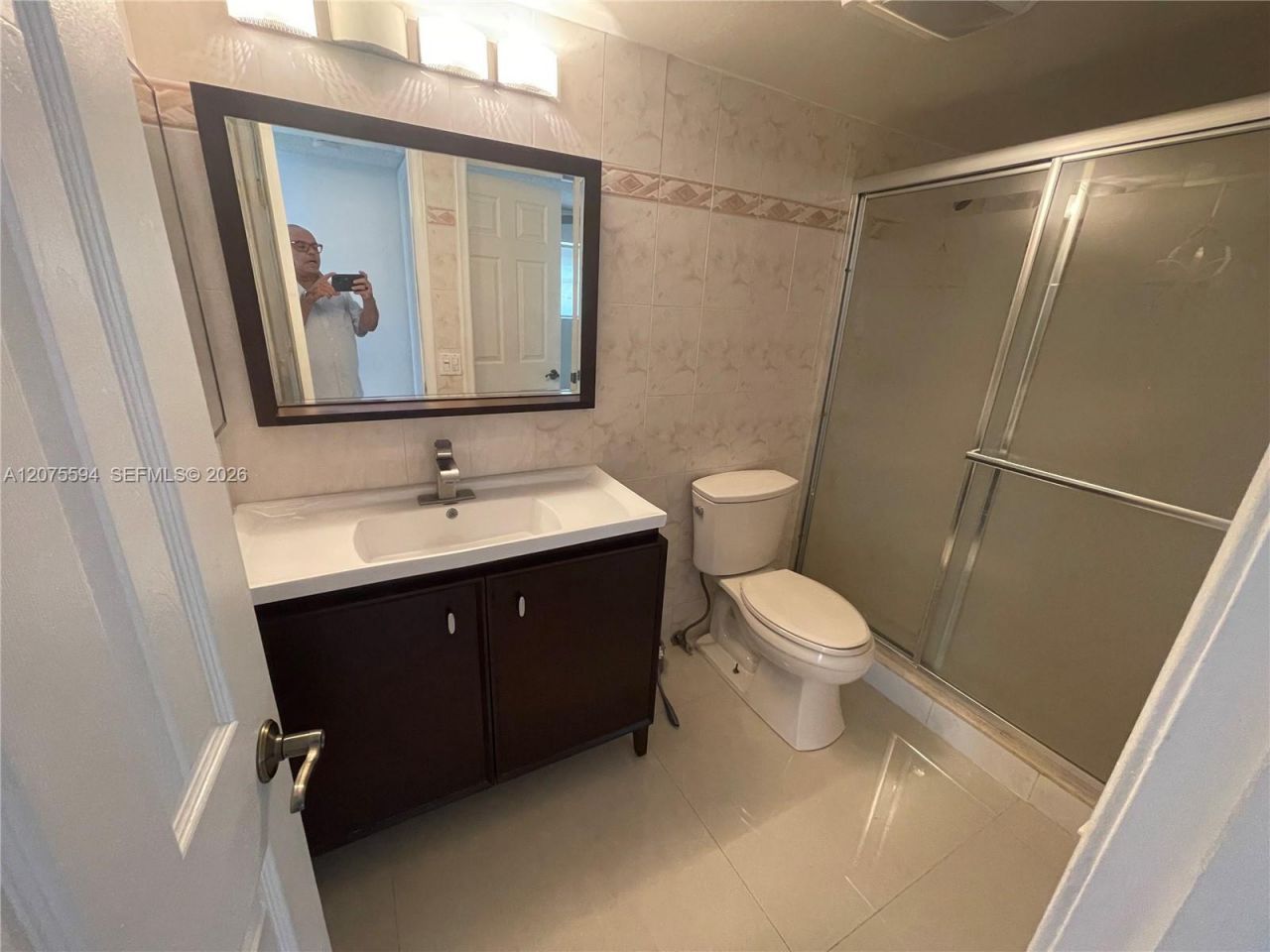 200 Golden Isles Dr, Unit 401, Hallandale Beach, FL 33009 Photo