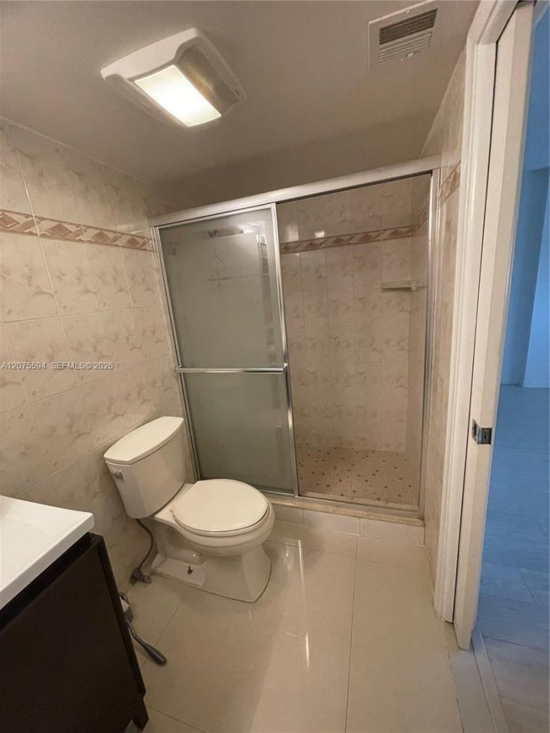 200 Golden Isles Dr, Unit 401, Hallandale Beach, FL 33009 Photo