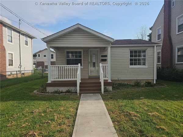 1315 Moore Avenue, Dunbar, WV 25064