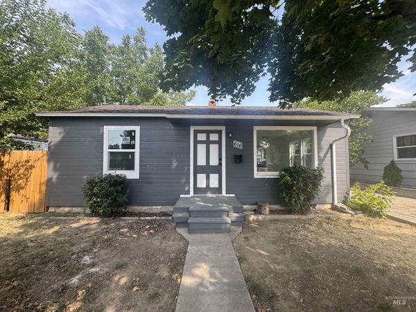 616 S Olive St, Nampa, ID 83686