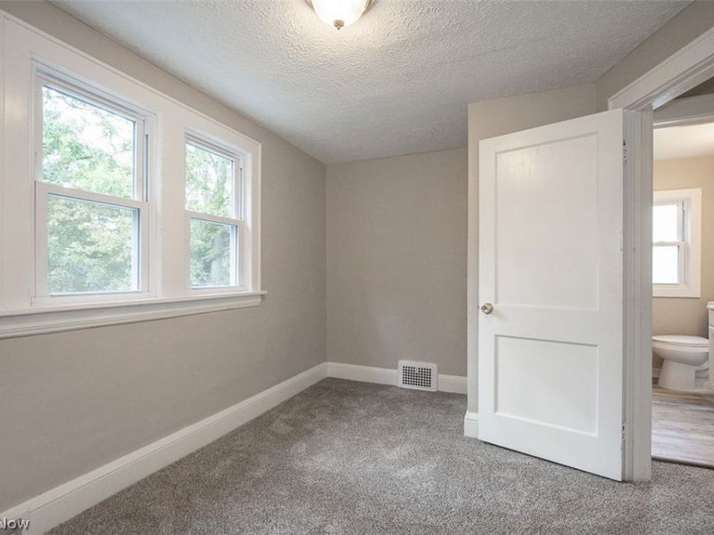 516 Bacon Avenue, Akron, OH 44320 Photo 16