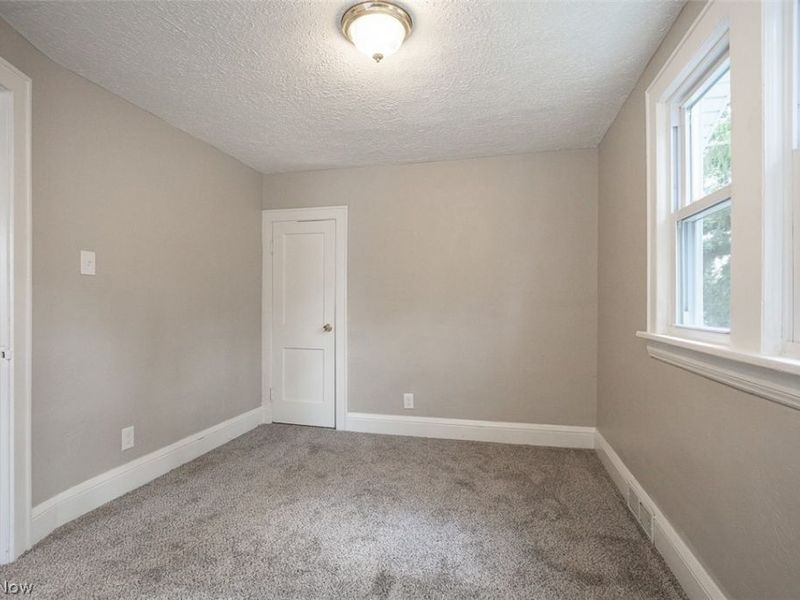 516 Bacon Avenue, Akron, OH 44320 Photo 17