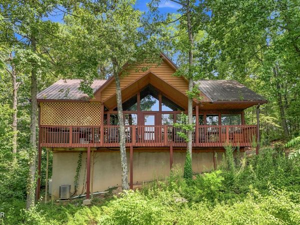 2867 Eagle Crest Way, Sevierville, TN 37876