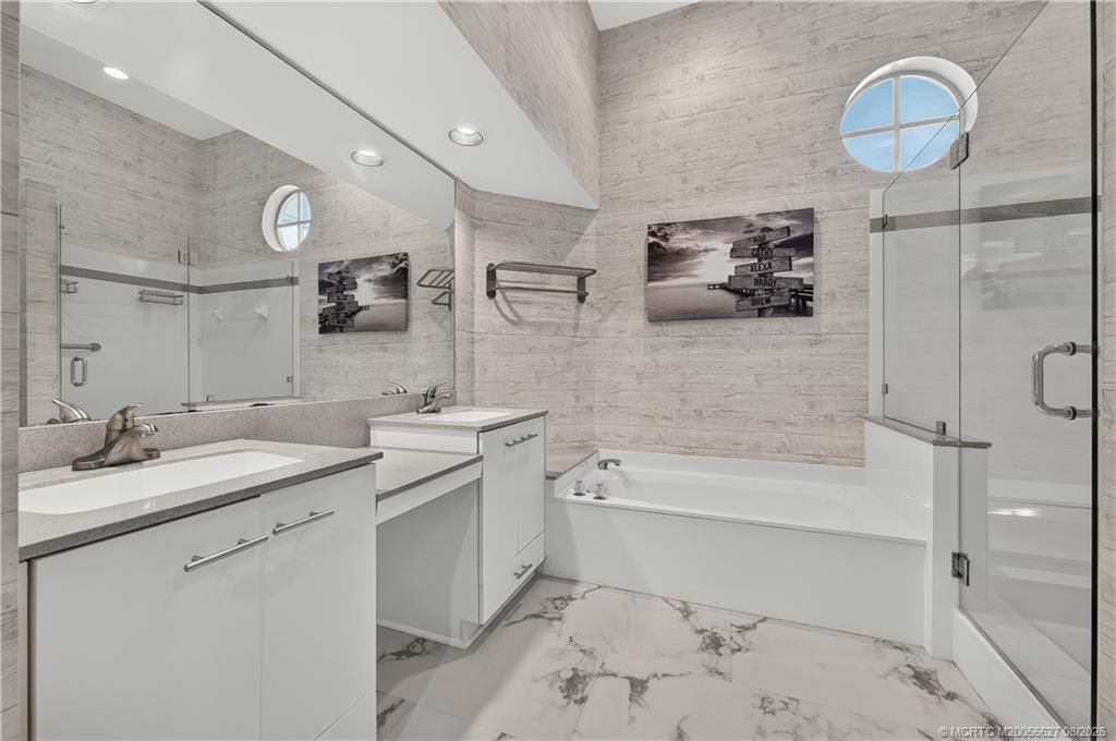 2205 NW Seagrass Drive , Palm City, FL 34990 Photo