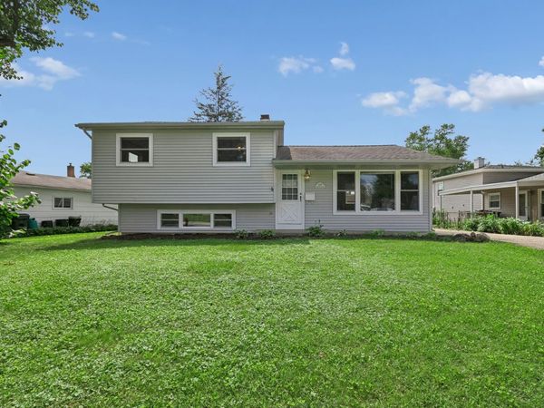 Mundelein, IL 60060