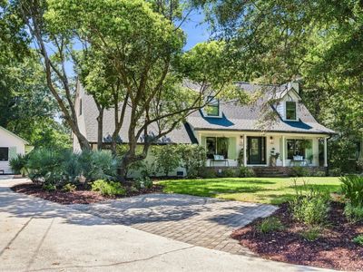 1233 Calais Drive, Mount Pleasant, SC 29464