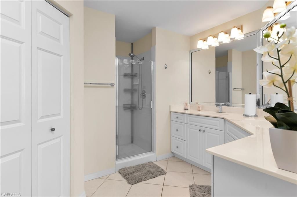 451 Bayfront Pl, Unit 5405, Naples, FL 34102 Photo