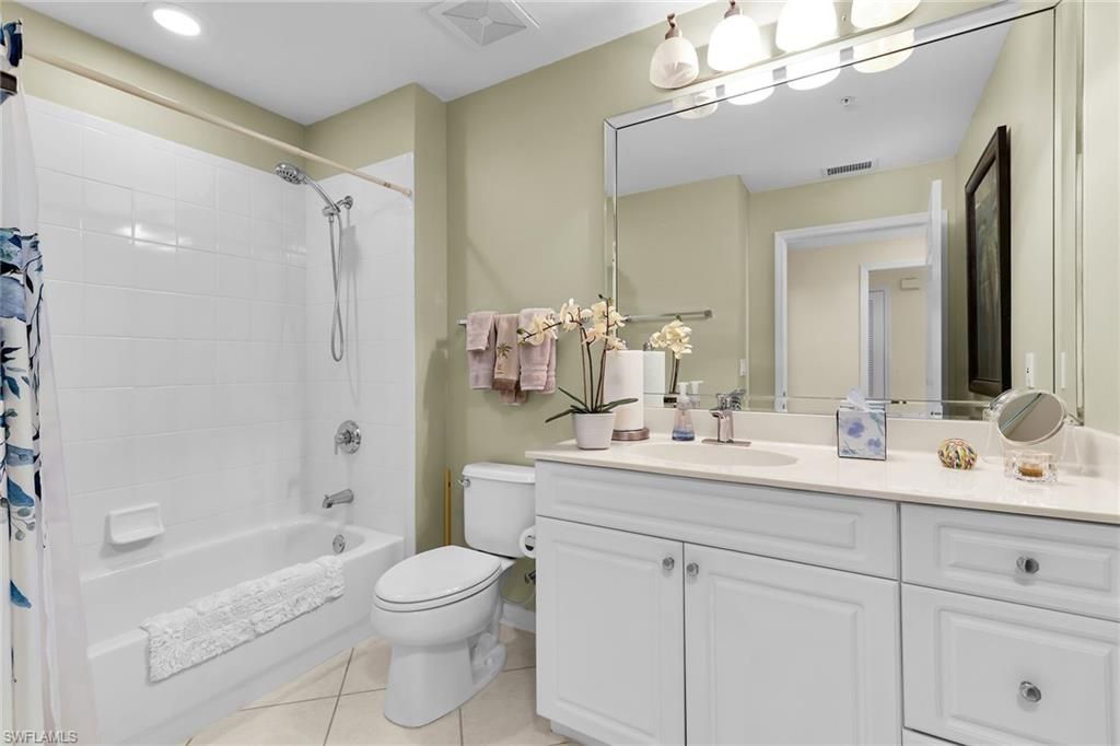 451 Bayfront Pl, Unit 5405, Naples, FL 34102 Photo