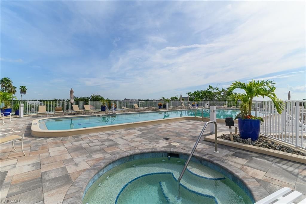 451 Bayfront Pl, Unit 5405, Naples, FL 34102 Photo