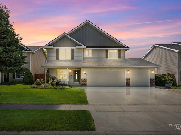 4401 E Burgundy Dr, Nampa, ID 83686