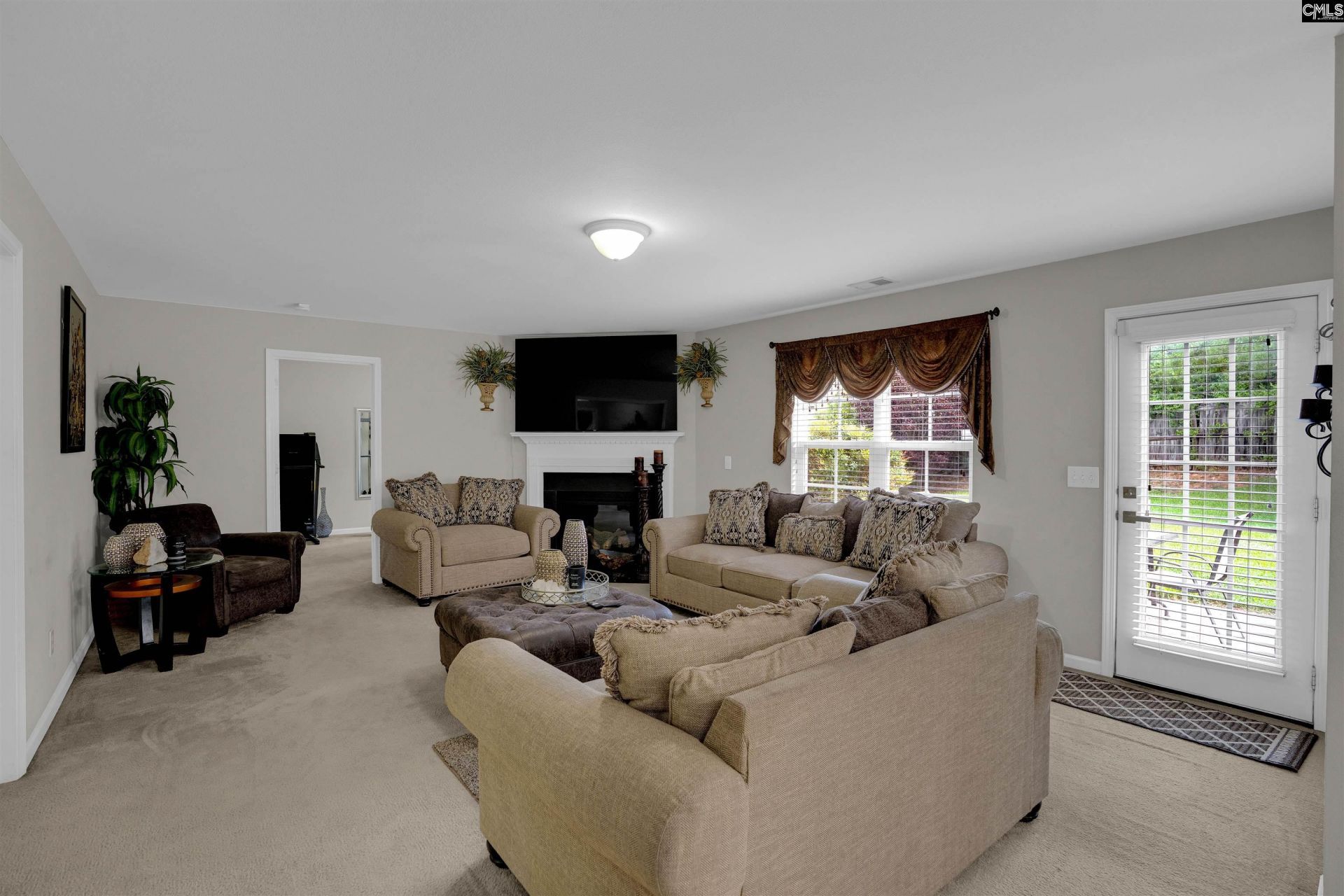 516 Foxstone Drive  Photo 14