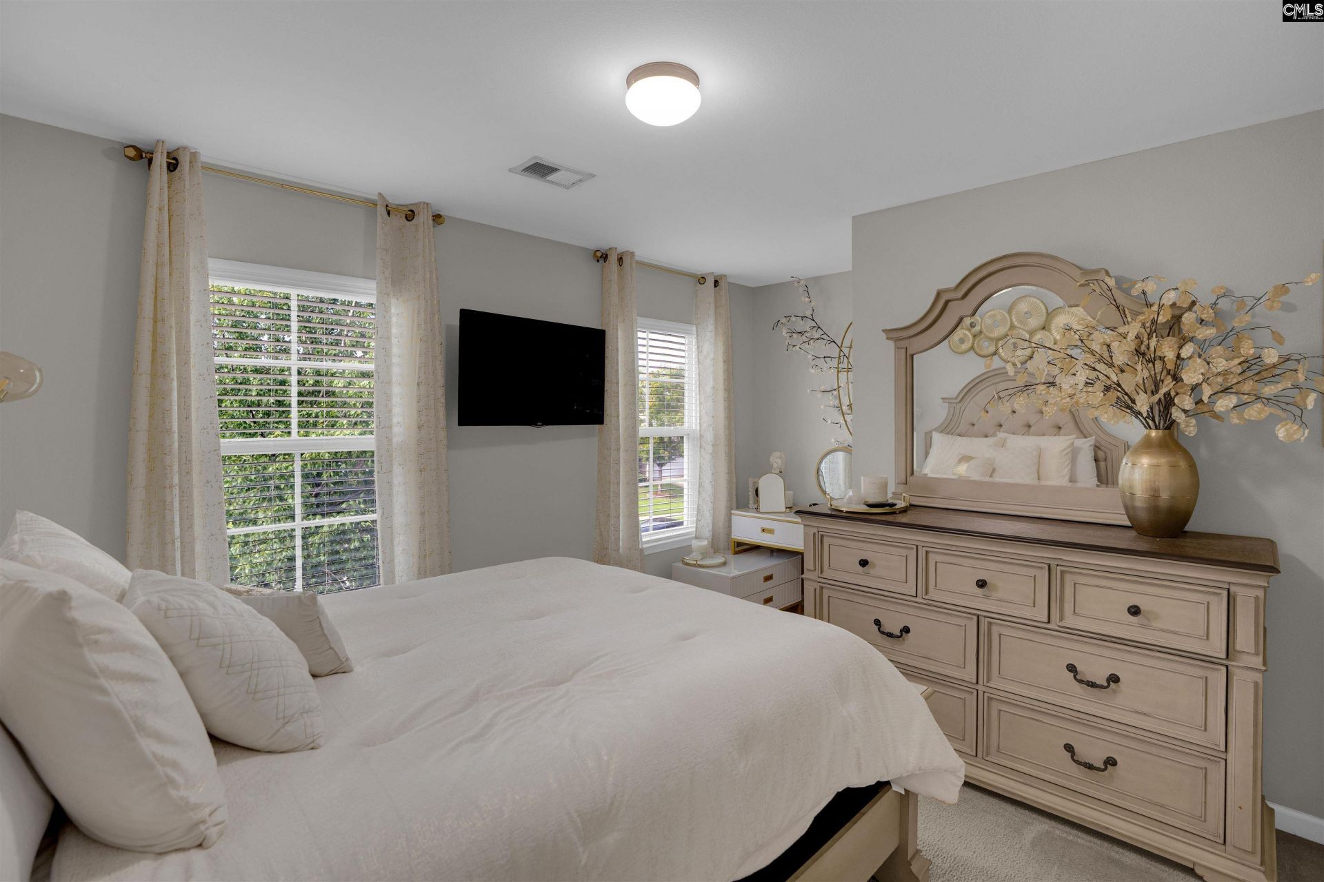 516 Foxstone Drive  Photo 32