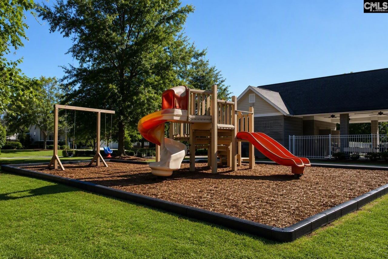 325 Buckthorne Drive Photo 38