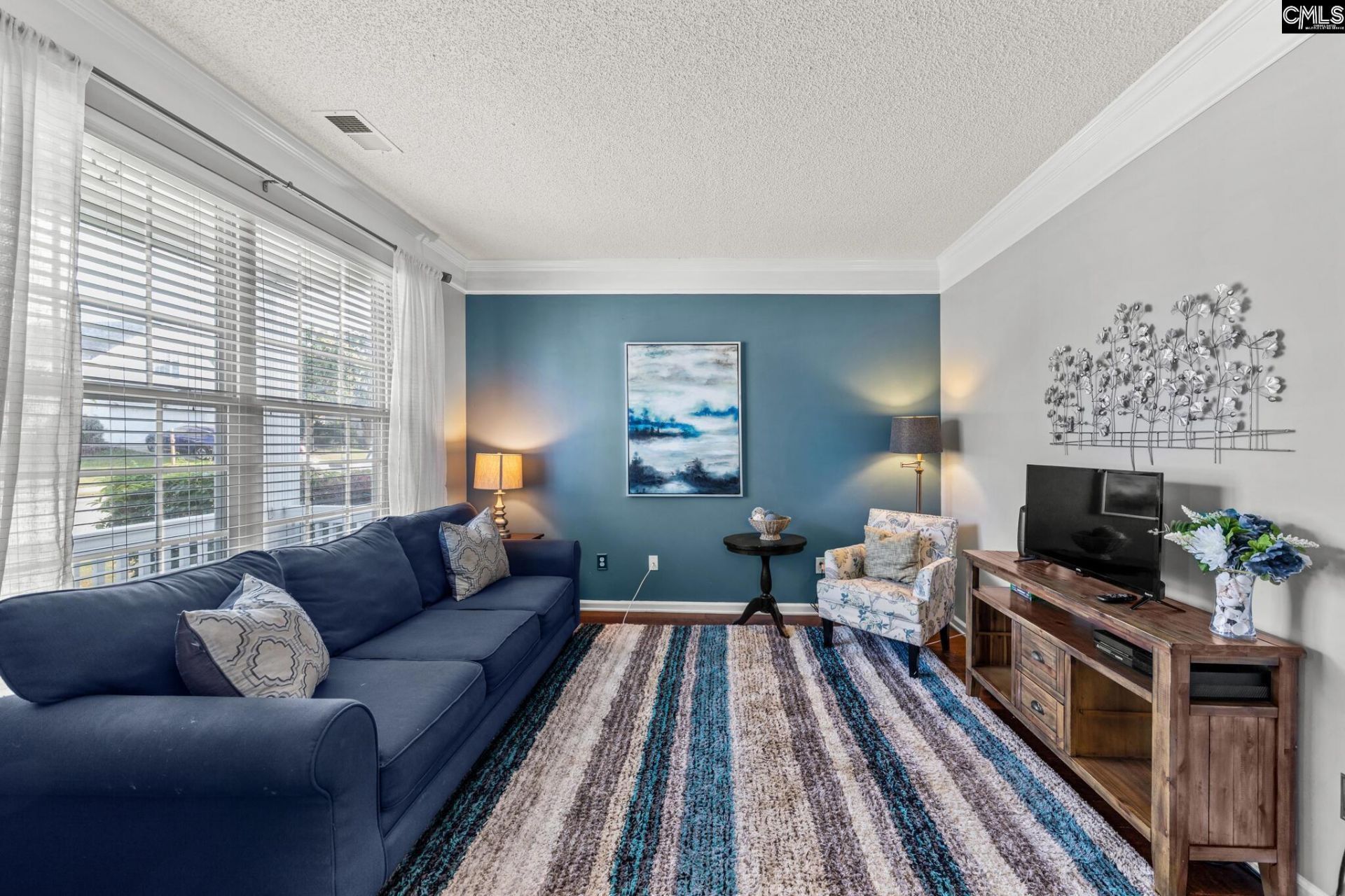 325 Buckthorne Drive Photo 7