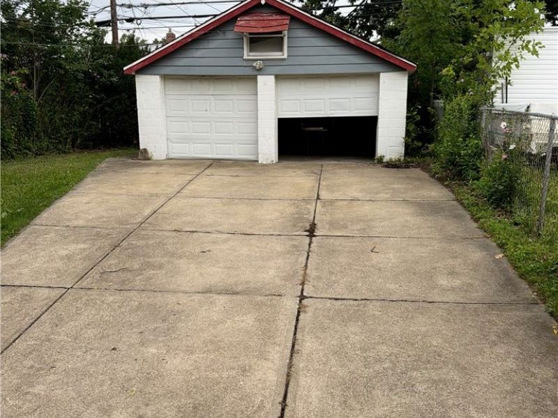 9725 S Highland Avenue, Garfield Heights, OH 44125 Photo 25